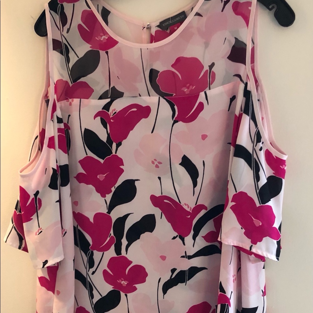 SALE!! Vince Camuto cold-shoulder top